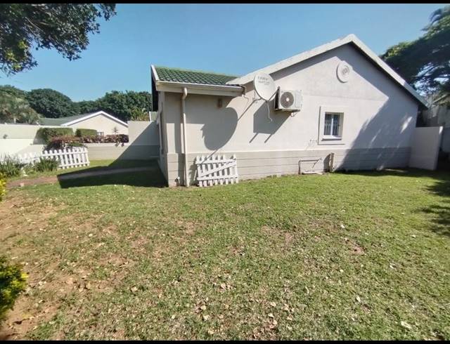 2 BEDROOM TOWNHOUSE FOR SALE IN UMHLANGA CENTRAL